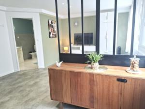 Appartements Au Petit Palois - Parking Gratuit - Proche Centre : photos des chambres