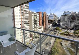 RentUp - Luminoso monoambiente con piscina y balcon zona sanatorios