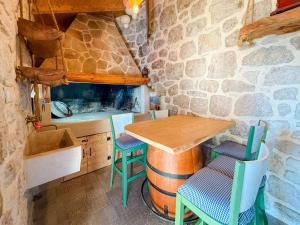 NEW! Holiday Home Retro Stone House