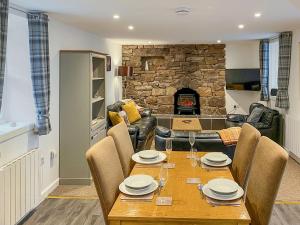 Uk7471 - Otterburn 1