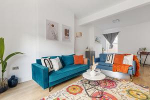 NEW! Spacious 5BR House in Stratford