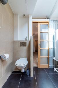 Appartements Montmorency Garden Billiards near Paris : photos des chambres