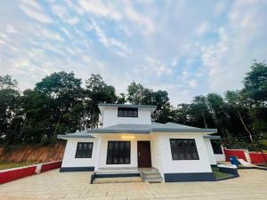 The Soul 1 Service Villa