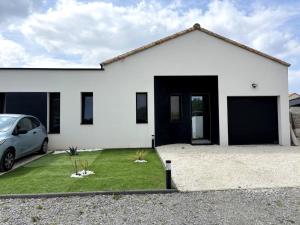 Villas Zephyr - Maison 3 Chambres avec jacuzzi - Proche aeroport et Nantes : Villa 3 Chambres