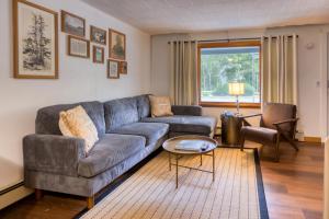 Queen Suite room in Berkshire Valley Inn