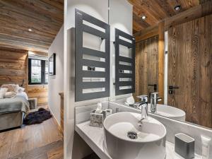 Appartement spacieux de 100m² pour 8 pers., 4 chambres, Val dIsère - Cheminée, parking, animaux admis - FR-1-567-62