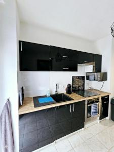 Charmant 2 pièces, accès facile au centre