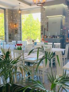 Kutal Park Inn Hotel