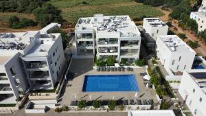 Too Coool Apartment Mythical Seas 5