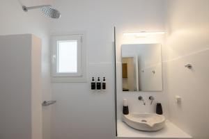 Deluxe Apartment room in Prasino Oniro