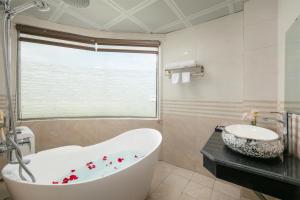 Tung Bach Boutique Hotel