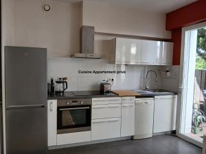Sejours chez l'habitant Bordeaux centre, Appartement privatif et 5 chambres privees, piscine, parking : photos des chambres