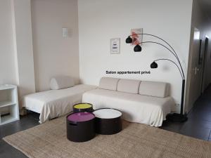 Sejours chez l'habitant Bordeaux centre, Appartement privatif et 5 chambres privees, piscine, parking : photos des chambres
