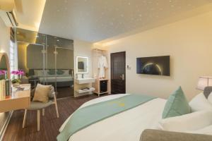 Golden Boutique Hotel