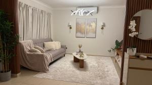 Cozy and Beautiful, 3 Bedroom Apartment Home