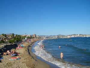 Hotels Ibis Budget Frejus St Raphael centre et Plage : photos des chambres