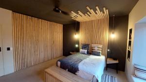 RockN Round Marloth Lodge