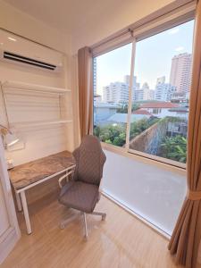 Crane nest 10 banana farm view