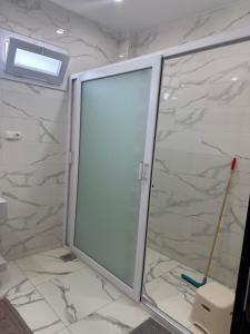 AL MIDIAF STYLISH VILLA &Garage