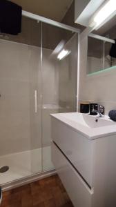 Sullensa # Parking - Proche Centre - Vue Montagne