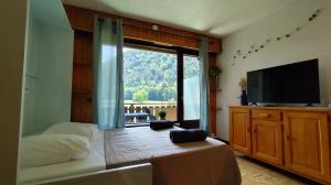 Sullenza # Parking - Proche Centre - Vue Montagne