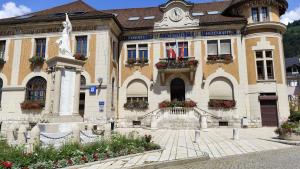 Appartements Sullensa # Parking - Proche Centre - Vue Montagne : photos des chambres