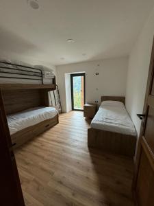 Bellavista a Villa Dalegno con giardino