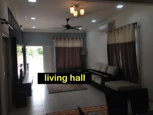 Almai Homestay Batu 4