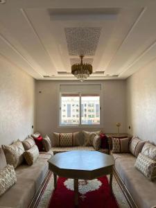 741 Martil 3 Spacious Bedrooms, 2nd Floor