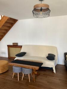 Maisons de vacances Charmante maison a 20 mn de Paris et de l aeroport CDG : Maison 1 Chambre