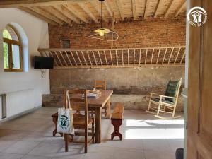 Chambre dhôtes au coeur de la Ferme de la Porte en Aix pour 2