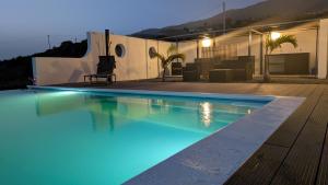 Villa PermaVista in Alleinlage und mit Infinity-Pool auf der Sonnenseite - 3hvězdičkové hotely ve městě Tijarafe