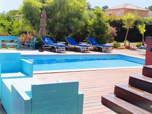 Superbe Villa 5 étoiles PresquÎle de Giens la Madrague Rita la Villa dOr vue mer piscine