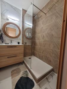 Appartements Appart avec jardin proche mer : Appartement 1 Chambre