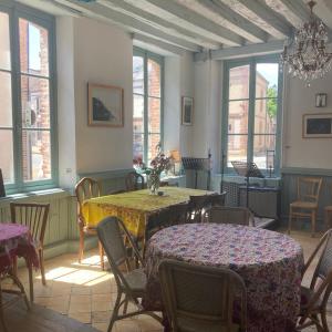 Hotels Aux lapins Bleus : photos des chambres