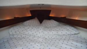 Accommodation on a sailboat in Sysmä harbour