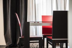 Holiday House OLIVE GROVE with pool and garden