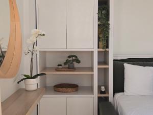 Penthouse Nea Smirni