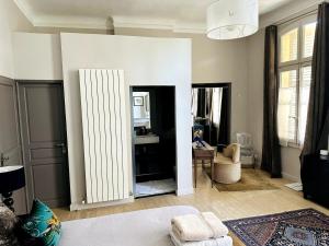 Appartements Aix flat in historic center, 17th century building : photos des chambres