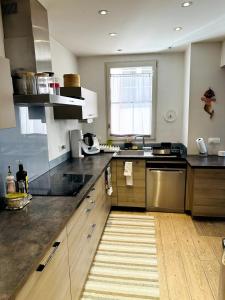 Appartements Aix flat in historic center, 17th century building : photos des chambres