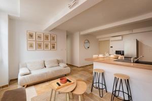 Plein centre - Climatisé - proche cité médiévale