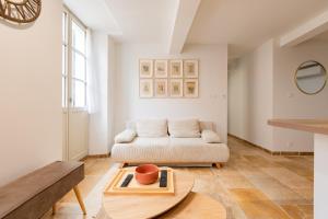 Plein centre - Climatisé - proche cité médiévale