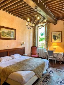 Hotels Hostellerie Le Beffroi : photos des chambres