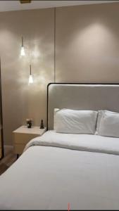 ستيديو هاديء بحي النهضة