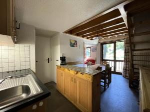 Résidence Jetay - Appartement avec mezzanine pour 7 personnes aux Ménuires MAE-4454
