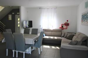 Holiday house " Lada "