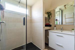 Appartements Appart 10personnes Jardin Parkings Voitures Velos,10min Centre Blois,40min Zoo Beauval : photos des chambres