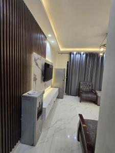 chalet porto marina pool view