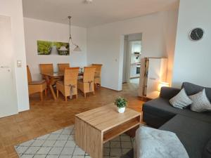 Ferienwohnung mit Kanalblick