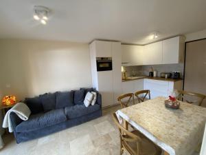 Appartements T2 4 PERS chalet des sapins ski au pieds : photos des chambres